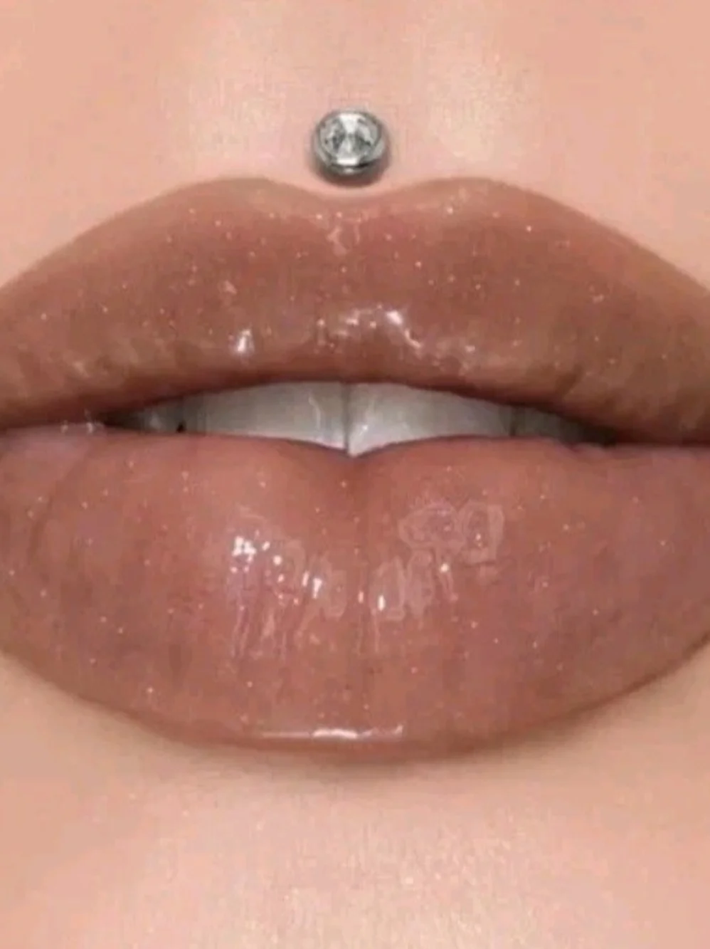 Jeffree Star Lip Balm & Gloss in Table Top (Mauve Pink with Gold Accents)